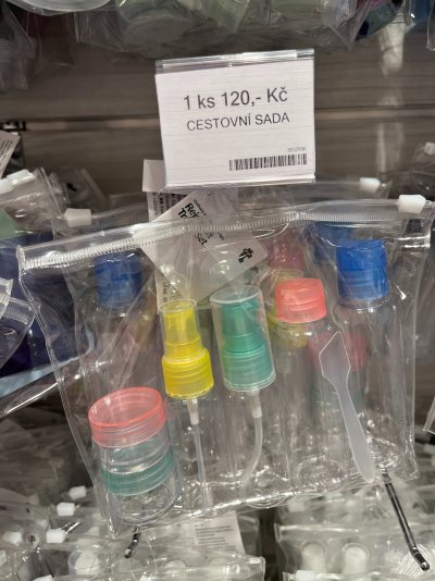 Cestovní sada na kosmetiku