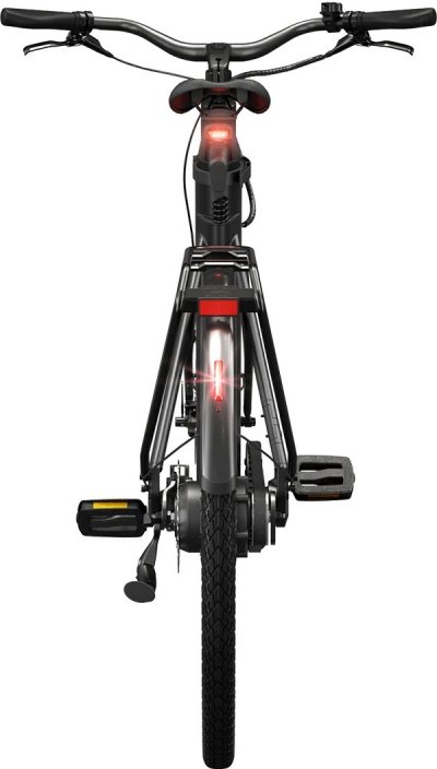 Černé elektrokolo zezadu