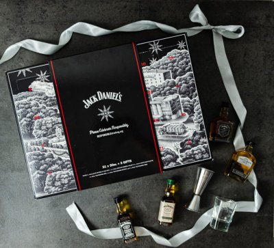 Adventní kalendář s whisky Jack Daniel's