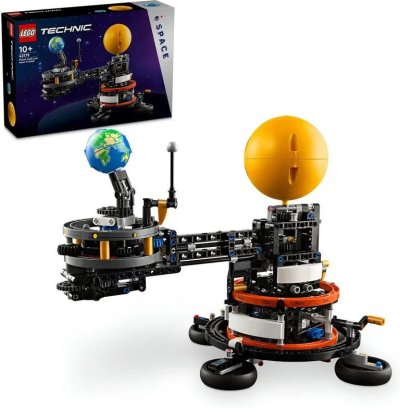 LEGO Technic Planeta Země a Měsíc na oběžné dráze