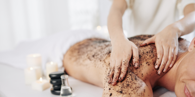 Masáž kávovým lógrem