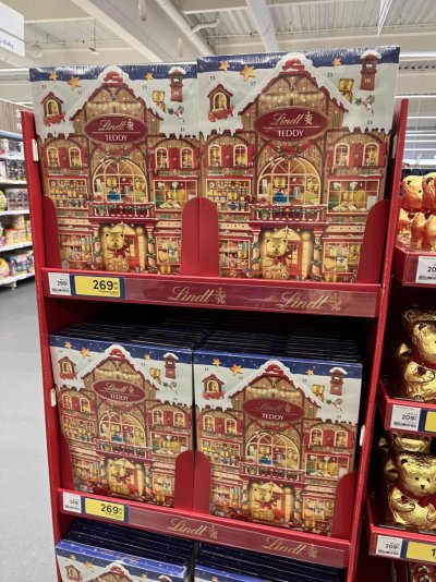Čokoládový adventní kalendář Lindt
