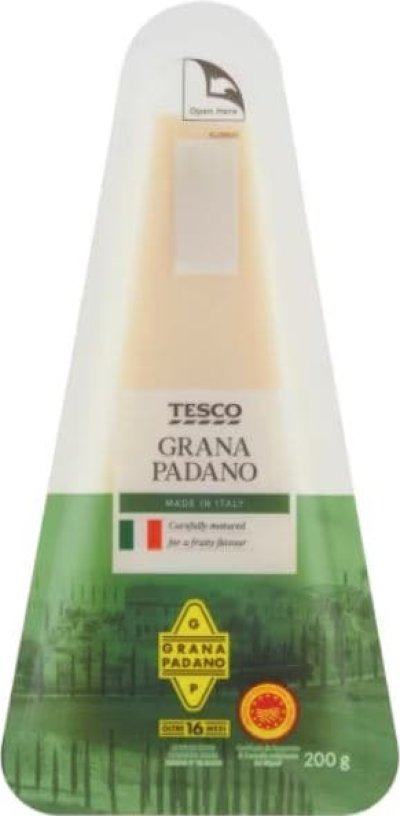 Grana Padano v produktovém obalu