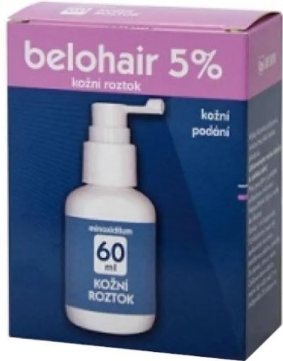 Modro-fialová krabička obsahující bílou lahvičku s roztokem proti alopecii s názvem Belohair 5%