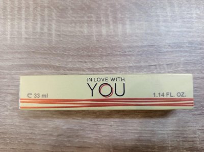 Toaletní voda Emporio Armani IN LOVE WITH YOU v produktovém obalu