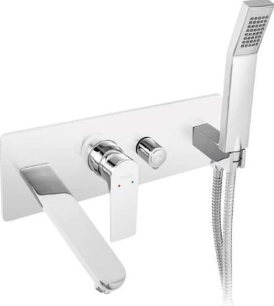 Stříbrná koupelnová baterie