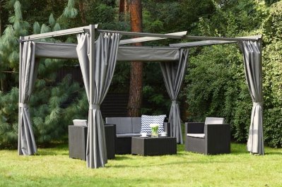 Pergola se závěsy