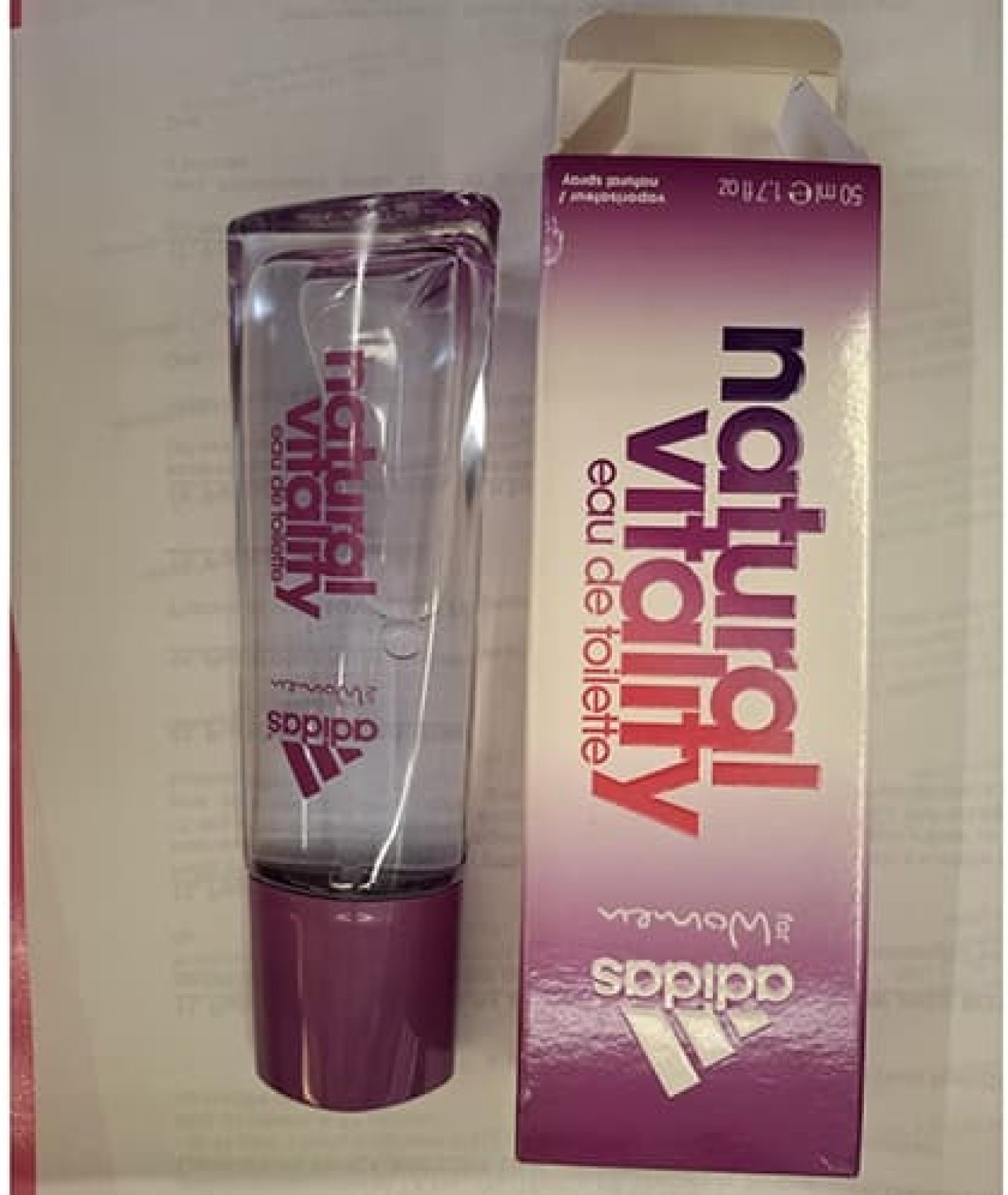 Toaletní voda a produktový obal