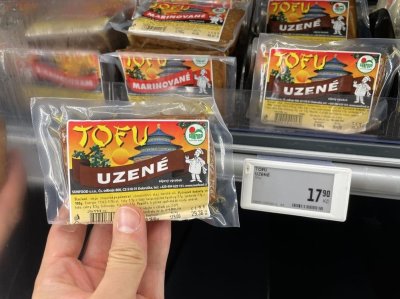Tofu v českém supermarketu
