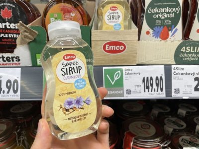 Sirup v rukou