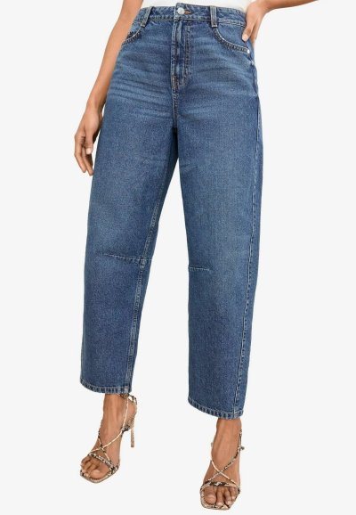 Barrel jeans