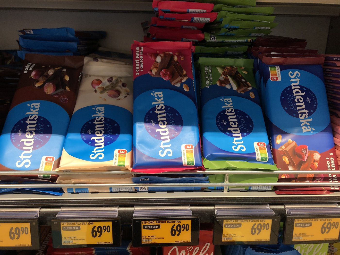 Čokolády Studentská pečeť v regálu supermarketu