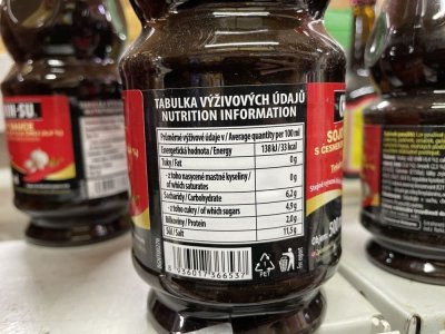 Sójové omáčky v supermarketu