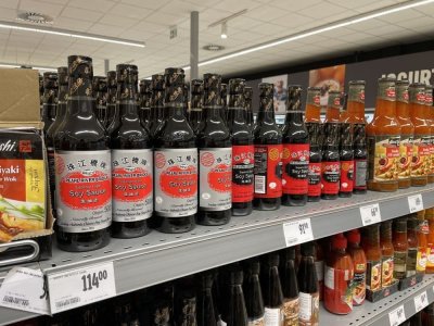Sójové omáčky v supermarketu