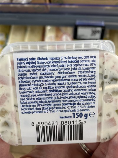 Pařížský salát v produktovém obalu