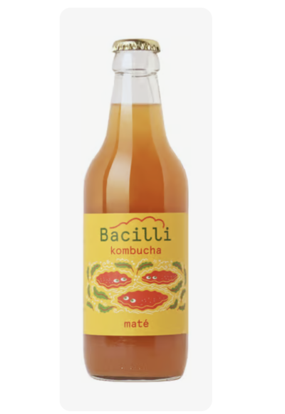 Kombucha ve skleněné lahvi