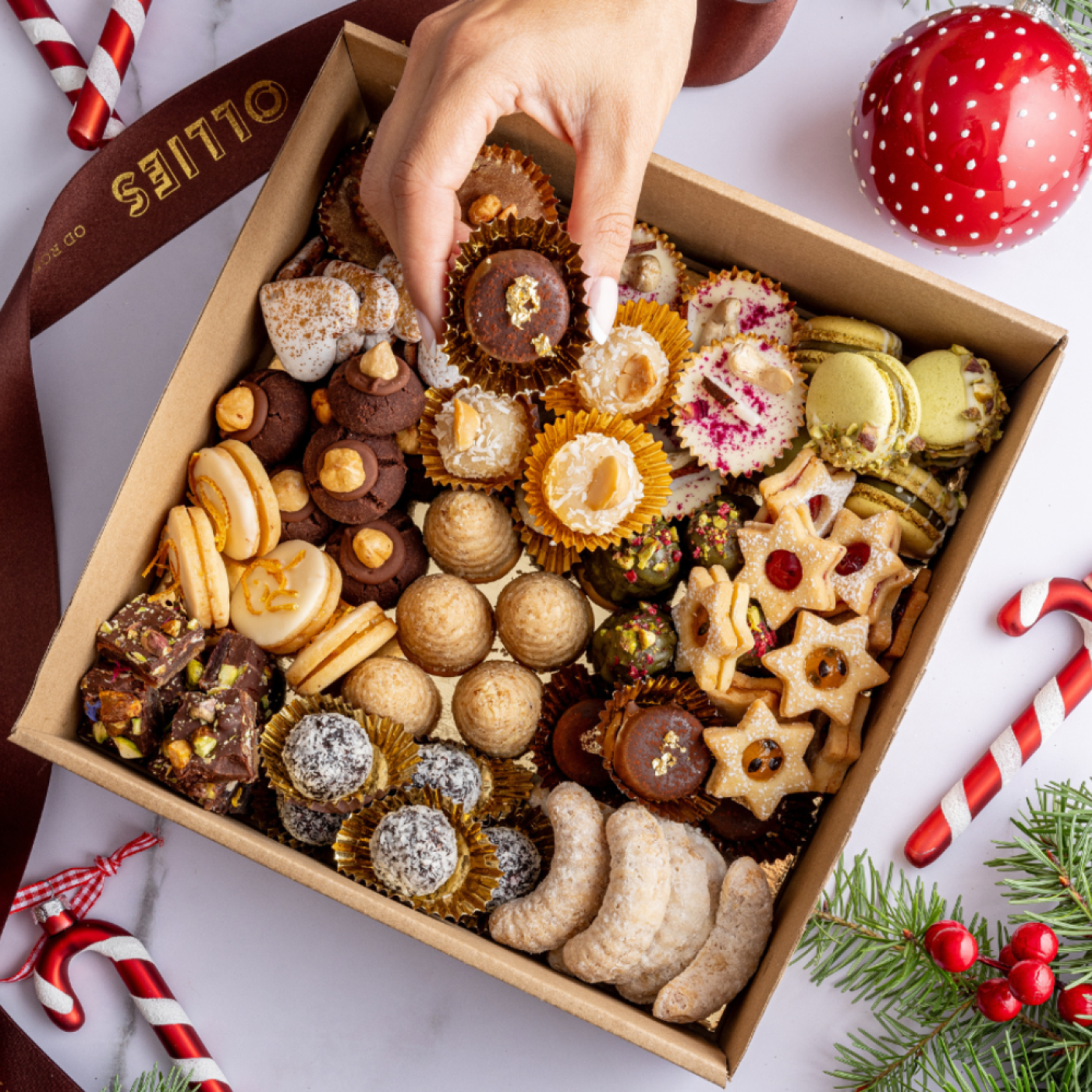 Vánoční cukroví v krabičce