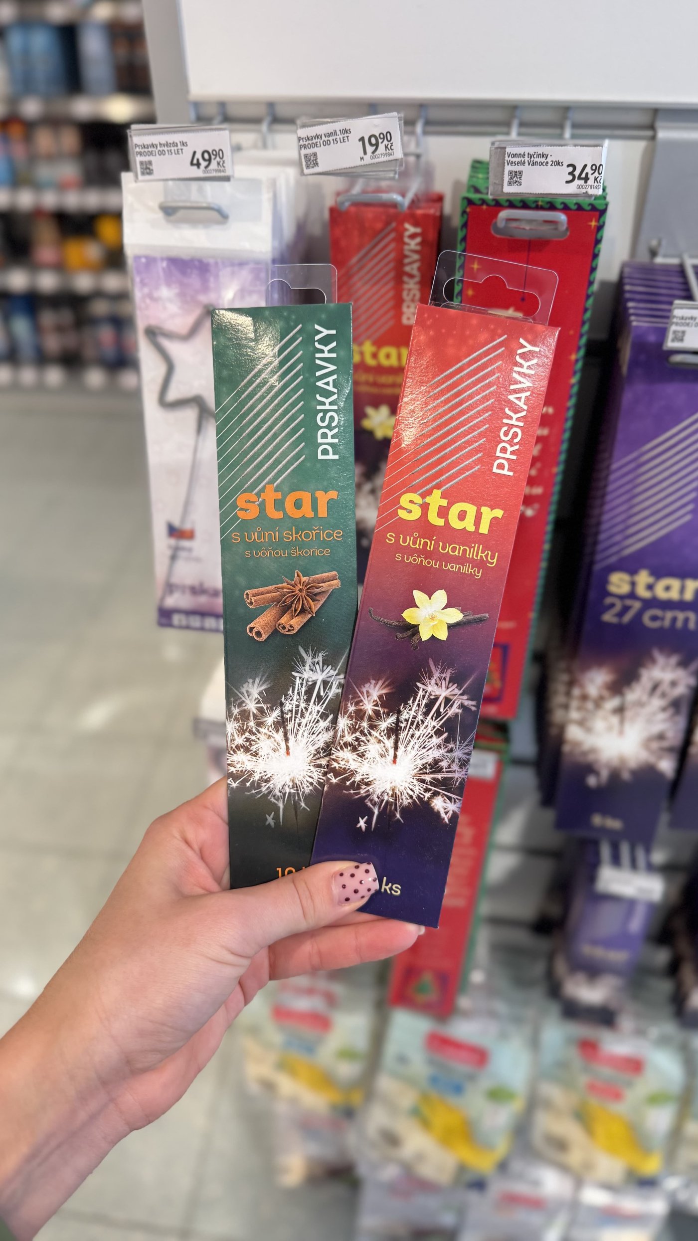 Prskavky s vůní skořice nebo vanilky, 10 ks za 19,90 Kč