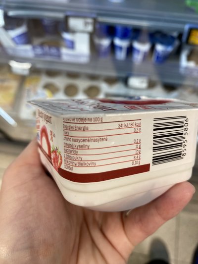 Etiketa na balení řeckého jogurtu