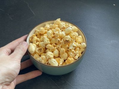 Popcorn v misce