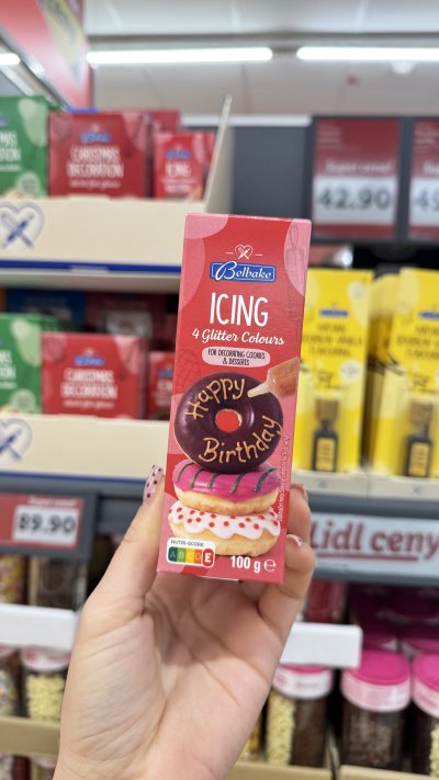 Poleva s jedlými třpytkami Belbake za 42,90 Kč