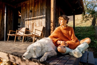 Žena ve velkém svetru