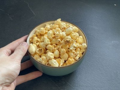 Popcorn v misce