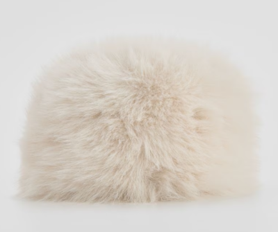 Čepice s bílou umělou kožešinou