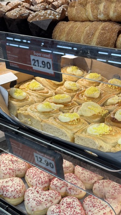 Šnek s citronovým krémem za 21,90 Kč