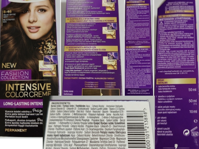 Produktový obal barvy na vlasy vyfocený ze všech stran