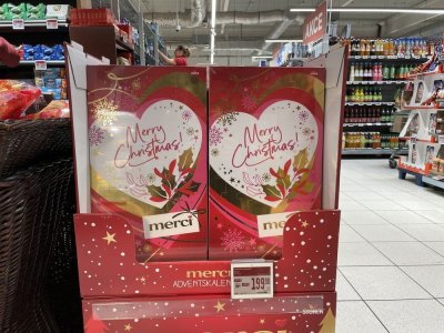 Adventní kalendář v obchodě