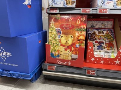 Adventní kalendář v obchodě