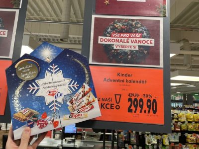 Adventní kalendář v obchodě