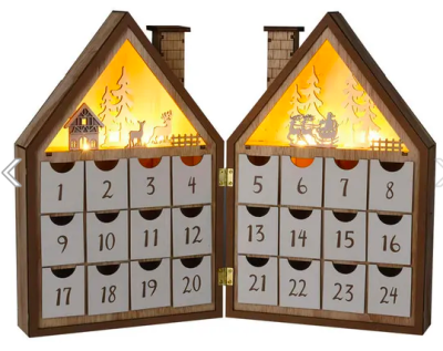 Dřevěný adventní kalendář ve tvaru domečku s šuplíčky