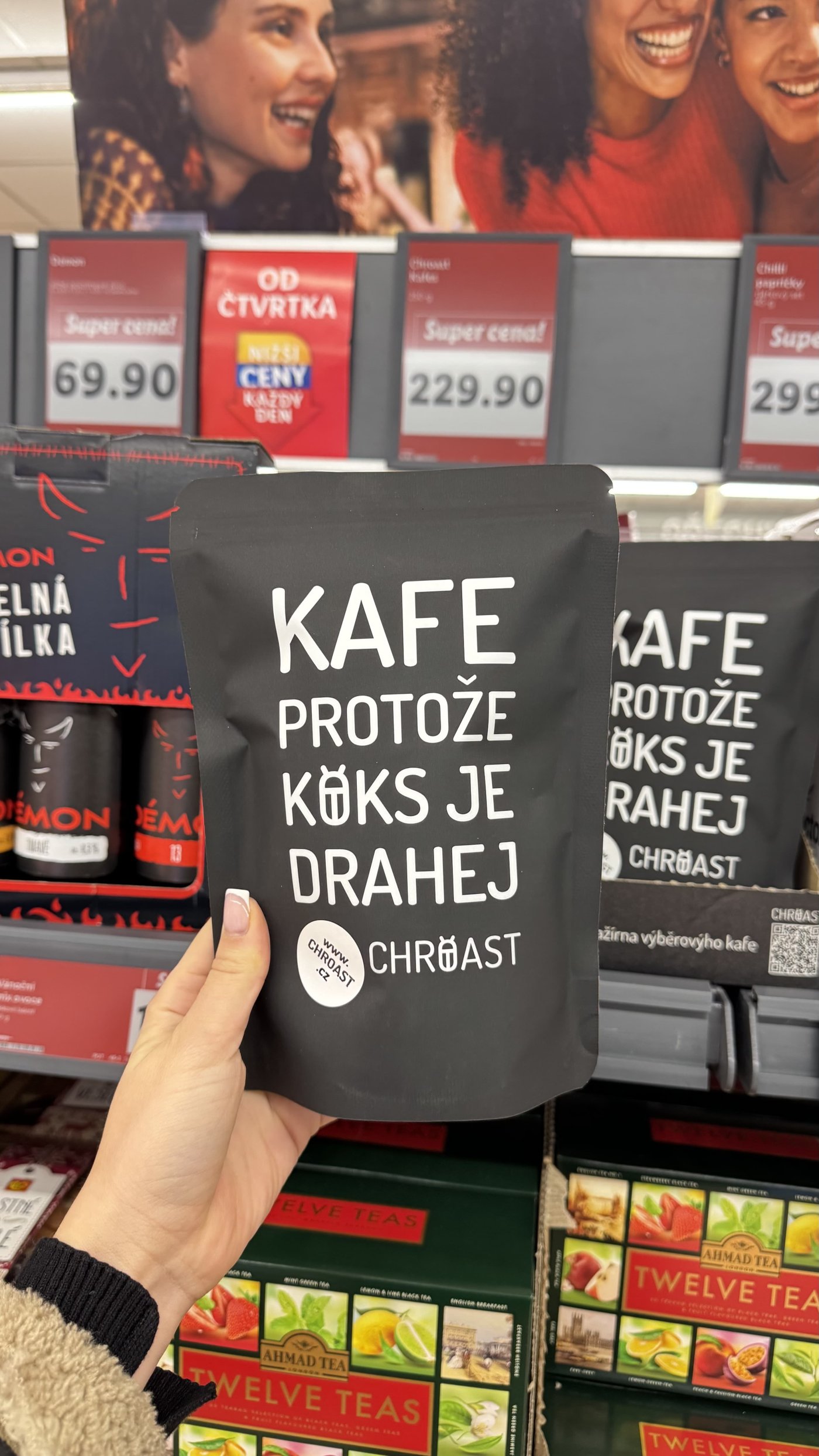 Zrnková káva Chroast s nápisem Kafe, protože koks je drahej za 229,90 Kč