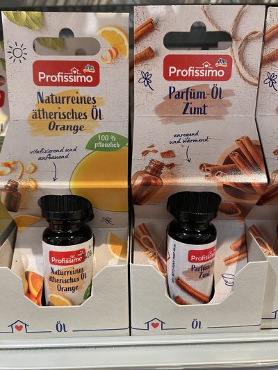 Přírodní pomerančový olej a vonný skořicový olej