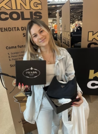 Žena s úlovky z King Colis