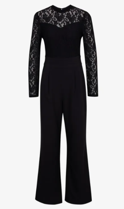 Černý overal s krajkovým detailem