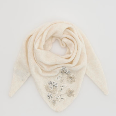 Trojúhelníková šála