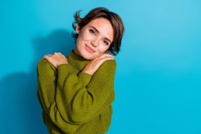 Žena v zeleném svetru