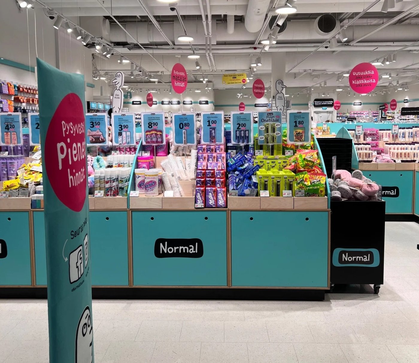 Interiér drogerie Normal