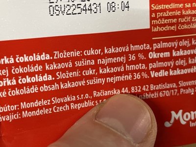 Etiketa na obalu tabulkové čokolády