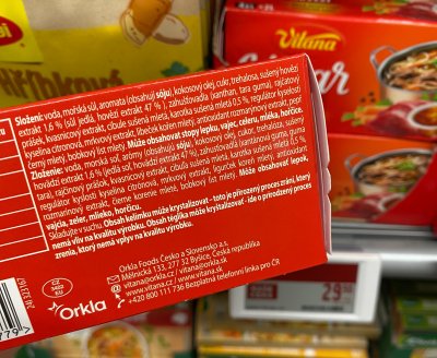 Etiketa na obalu bojónu