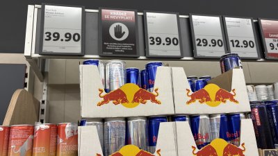 Cedulka varující před krádeží v supermarketu