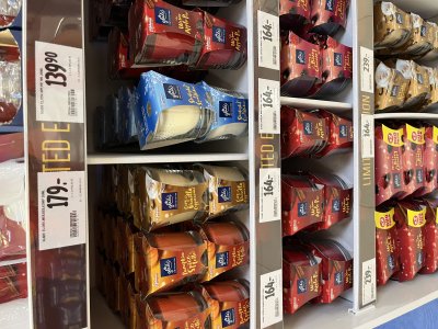 Halloweenská nabídka v obchodě Albert