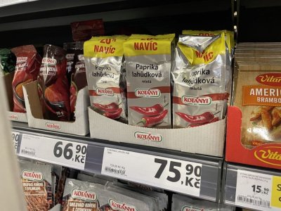 Mletá paprika v supermarketu