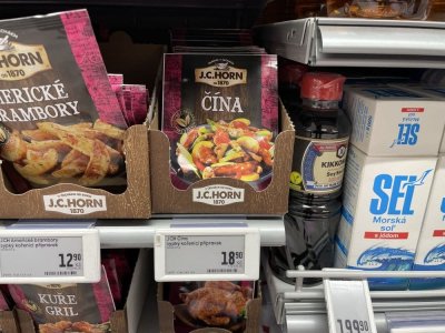 Koření čína v supermarketu