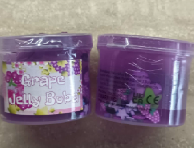 Zábavný sliz v produktovém obalu