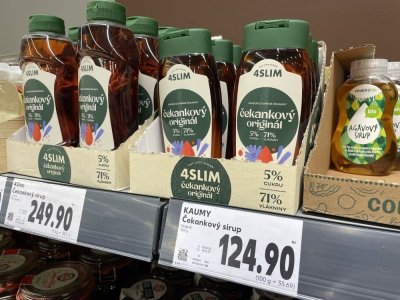 Čekankový sirup v regále