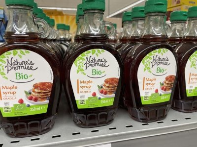 Javorové sirupy v obchodě